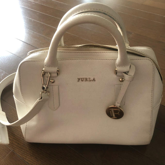 FURLA バック　ホワイト