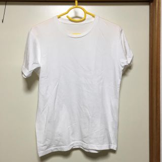 ユニクロ(UNIQLO)のUNIQLO 無地白 Tシャツ(Tシャツ/カットソー(半袖/袖なし))