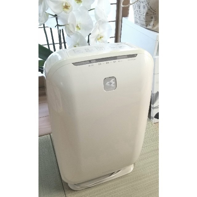 DAIKIN - ダイキンDAIKIN 加湿空気清浄機 MCK40L-Wの通販 by tero's shop｜ダイキンならラクマ