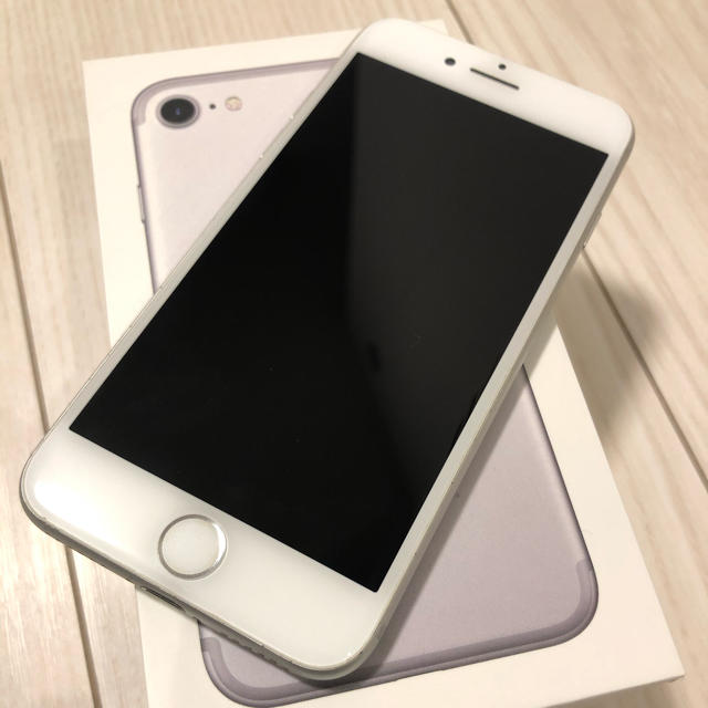 最終値下げ！】iPhone 7 シルバー 128 GB シムロック解除済