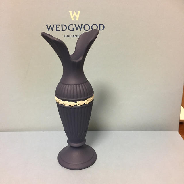 WEDGWOOD(ウェッジウッド)の新品 未使用 ウェッジウッド ジャスパー ポートランドブルー フラワーベース インテリア/住まい/日用品のインテリア小物(花瓶)の商品写真