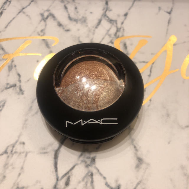 MAC(マック)のMACアイシャドウ・ラブコネクション【ベストセラー】 コスメ/美容のベースメイク/化粧品(アイシャドウ)の商品写真