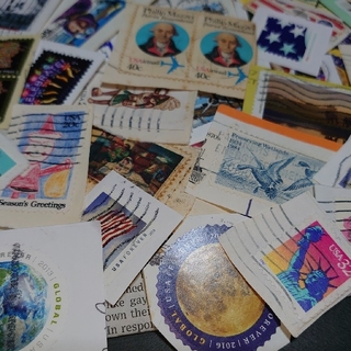 海外切手★１００枚セット(使用済み切手/官製はがき)