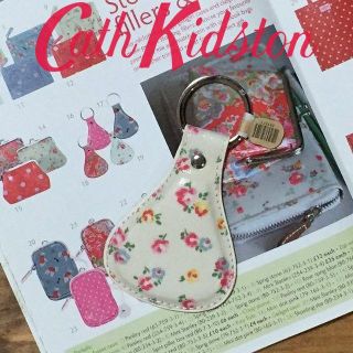 キャスキッドソン(Cath Kidston)の新品 キャスキッドソン キーフォブ キーリング リトルローズホワイト(キーホルダー)