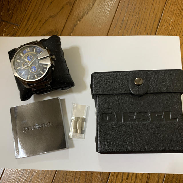 DIESEL(ディーゼル)のDIESEL 腕時計 正規品 保証書あり お値下げ不可❌ メンズの時計(腕時計(アナログ))の商品写真