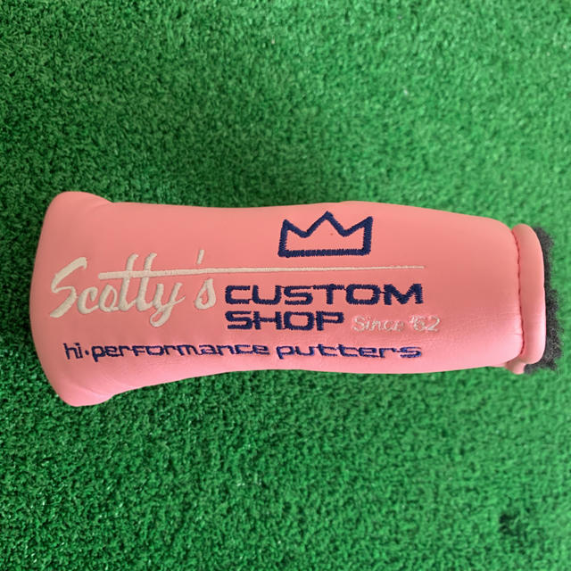 Scotty Cameron(スコッティキャメロン)のスコッティキャメロン　パターカバー　ピンク　レア スポーツ/アウトドアのゴルフ(その他)の商品写真