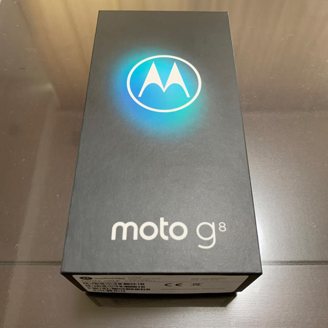 スマートフォン本体モトローラ 　Motorola　moto g8  ホログラムホワイト　国内版