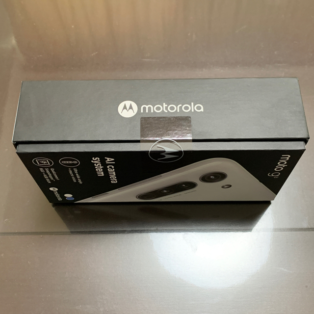 モトローラ 　Motorola　moto g8  ホログラムホワイト　国内版