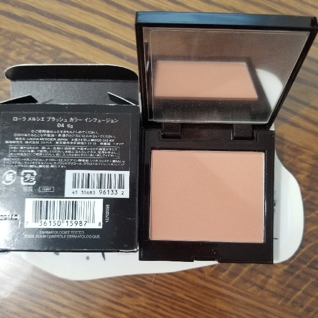 laura mercier(ローラメルシエ)のローラメルシエブラッシュカラーインフュージョン04　ジンジャー コスメ/美容のベースメイク/化粧品(チーク)の商品写真