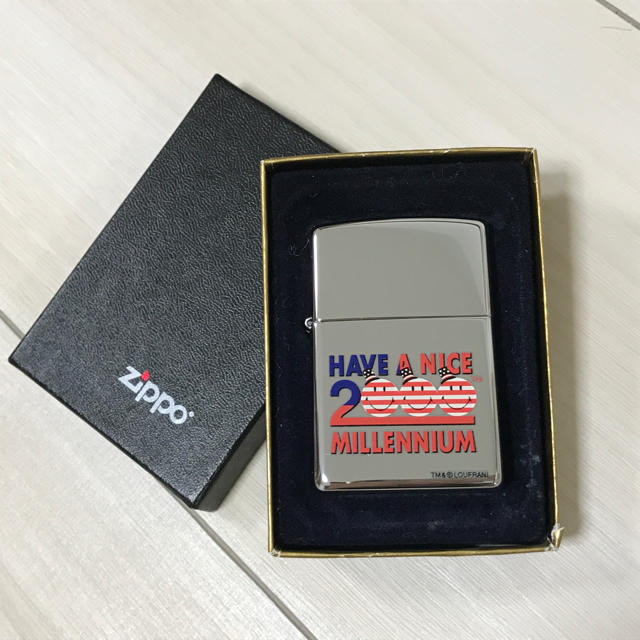 ZIPPO(ジッポー)のzippo 2000 ミレニアム　未使用 メンズのファッション小物(タバコグッズ)の商品写真