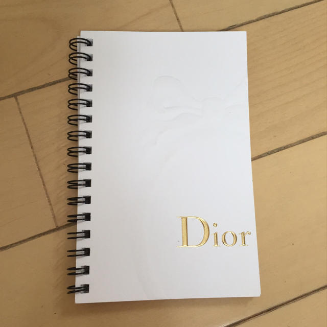 Diorノベルティリングノート