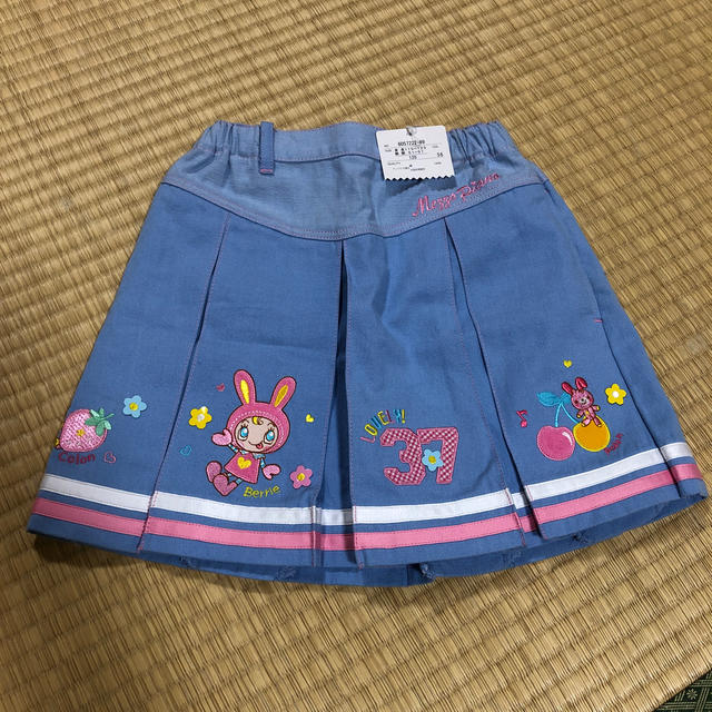 mezzo piano(メゾピアノ)のメゾピアノ　120センチ　スカート キッズ/ベビー/マタニティのキッズ服女の子用(90cm~)(スカート)の商品写真