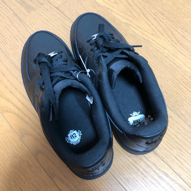 NIKE(ナイキ)のNIKE air force 1 07 LOW Black メンズの靴/シューズ(スニーカー)の商品写真