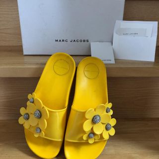 マークジェイコブス(MARC JACOBS)のマークジェイコブス　デイジー パヴェ アクア スライド サンダル (サンダル)