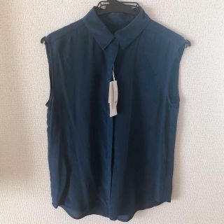 ユニクロ(UNIQLO)のUNIQLO ユニクロ　シャツ　ブラウス　ノースリーブ　シルク(シャツ/ブラウス(半袖/袖なし))