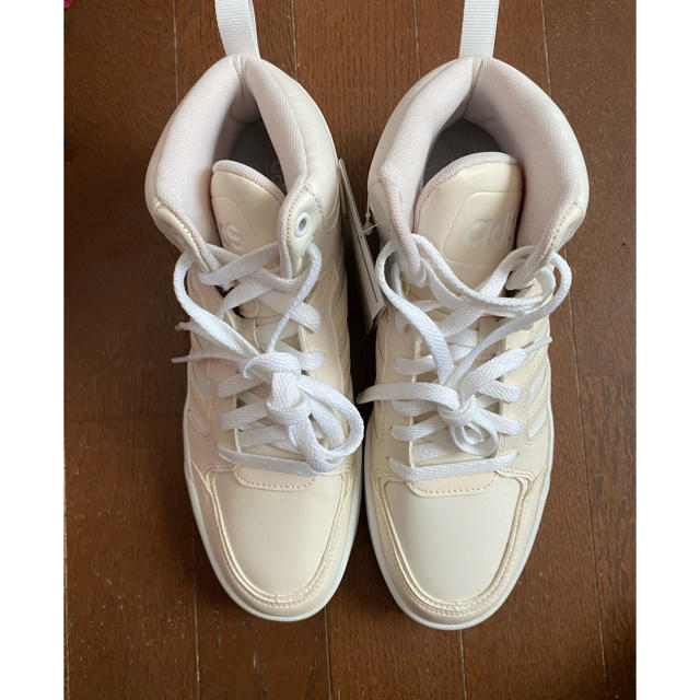 adidas(アディダス)のアディダス　スニーカー　neobig tann2 26cm メンズの靴/シューズ(スニーカー)の商品写真