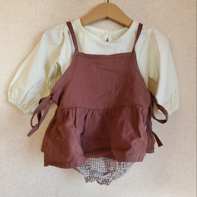 【sale】韓国子供服◇エプロンディテールチェックワンピース◇Cheoline. キッズ/ベビー/マタニティのキッズ服女の子用(90cm~)(ワンピース)の商品写真