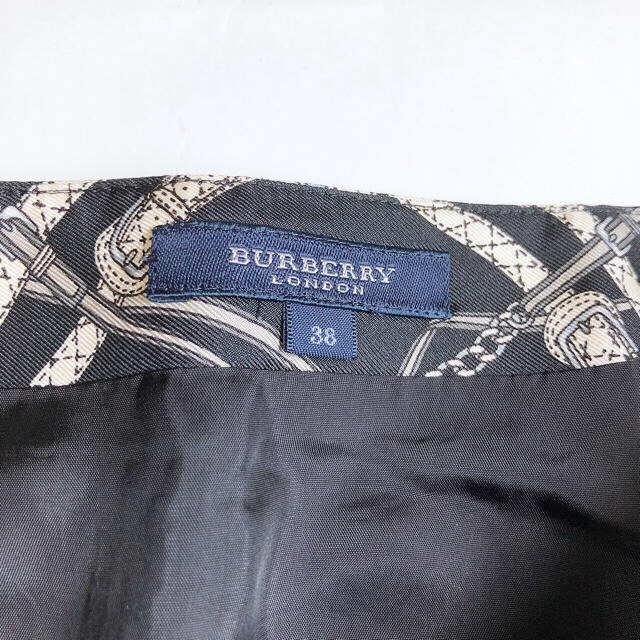 BURBERRY(バーバリー)のBurberry(バーバリー)スカート レディースのスカート(ひざ丈スカート)の商品写真