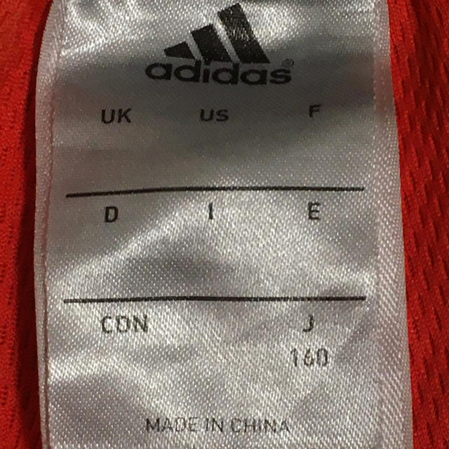 adidas(アディダス)のアディダス　Tシャツ＆パンツ　セット スポーツ/アウトドアのサッカー/フットサル(ウェア)の商品写真