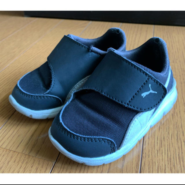 PUMA(プーマ)の専用ページ よしみこ様☆PUMA スニーカー 15cm キッズ/ベビー/マタニティのキッズ靴/シューズ(15cm~)(スニーカー)の商品写真