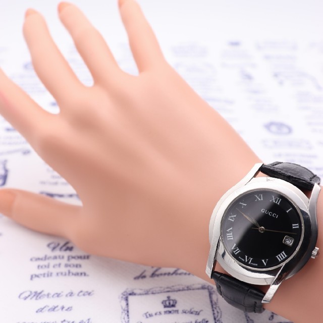 Gucci(グッチ)の付属品完備【新品電池】GUCCI 5500M/人気モデル ブラック 動作品 メンズの時計(腕時計(アナログ))の商品写真