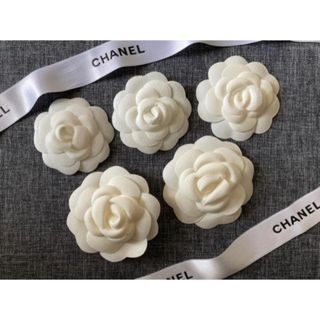 シャネル(CHANEL)の正規品シャネル本店 CHANELカメリア ② ギフトラッピング用コサージュ(その他)