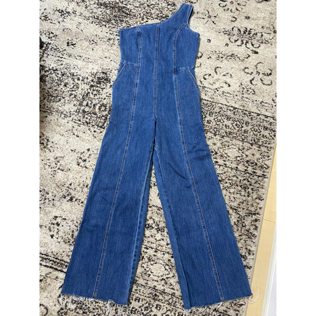 moussy(マウジー)のmoussy ONE SHOULDER DENIM JUMP SUIT レディースのパンツ(サロペット/オーバーオール)の商品写真