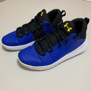 アンダーアーマー(UNDER ARMOUR)のアンダーアーマー　バスケット　シューズ　23.5  最終値下げ(バスケットボール)