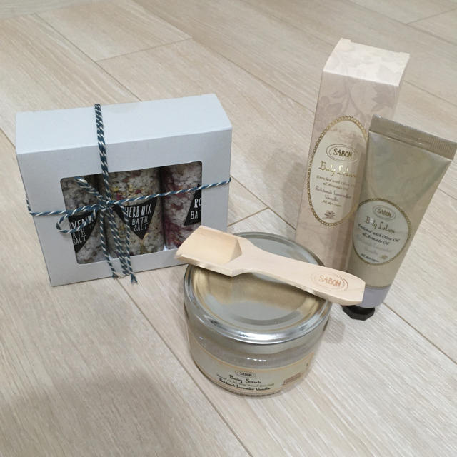 SABON(サボン)のお値下げ！SABON  3点セット コスメ/美容のボディケア(その他)の商品写真