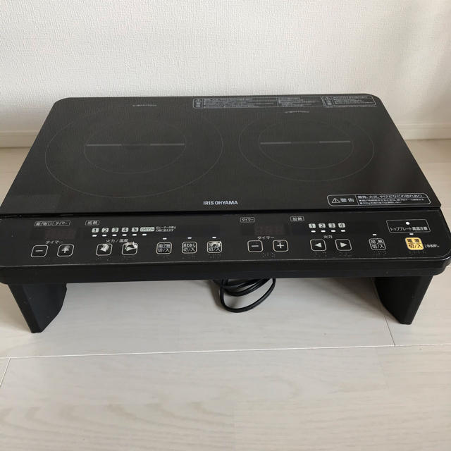 ✨特別セール品✨ アイリスオーヤマ 2口IHコンロ 脚付 IHKW1SB スマホ