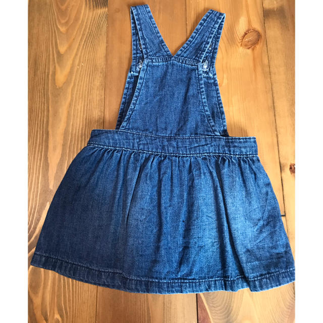 babyGAP(ベビーギャップ)のGAP ベビー デニムジャンパースカート 80 キッズ/ベビー/マタニティのベビー服(~85cm)(スカート)の商品写真