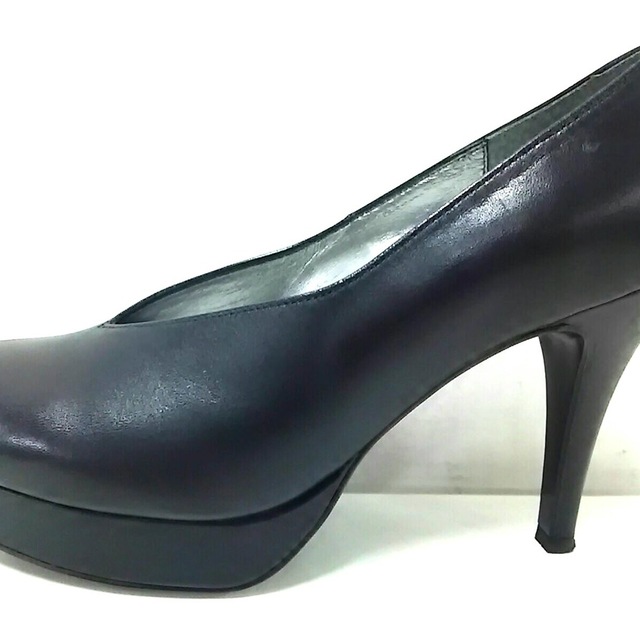 サキアス パンプス 36 1/2 レディース 黒 レディースの靴/シューズ(ハイヒール/パンプス)の商品写真