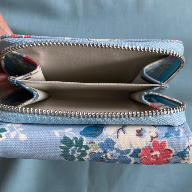 Cath Kidston(キャスキッドソン)の新品☆キャスキッドソン　財布 レディースのファッション小物(財布)の商品写真