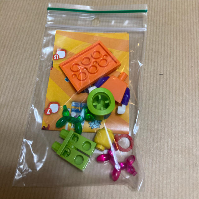 Lego(レゴ)のピエロ　レゴ  ミニフィグ　パーティーピエロ キッズ/ベビー/マタニティのおもちゃ(積み木/ブロック)の商品写真