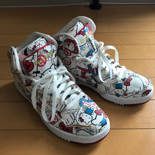 Reebok スニーカー キティちゃんコラボ