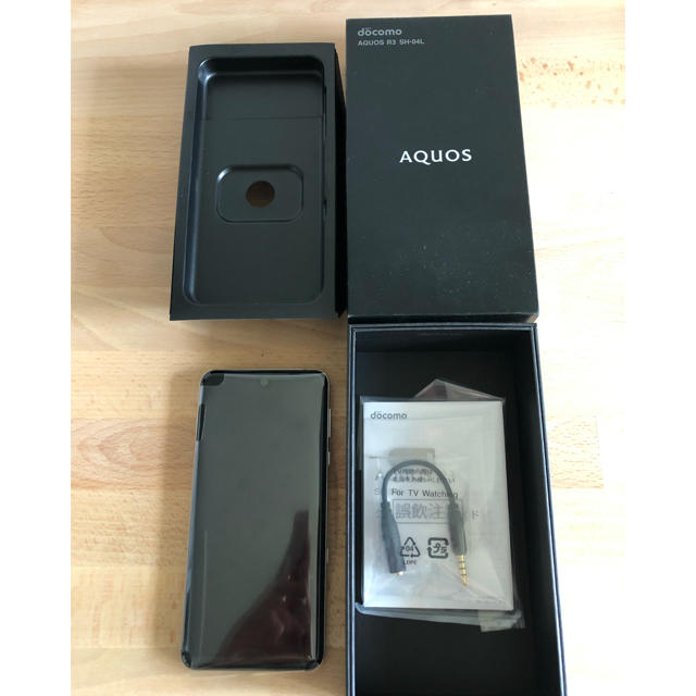 AQUOS(アクオス)の未使用新品SH-04L AQUOS R3 ドコモ(SIMロック解除済み)  スマホ/家電/カメラのスマートフォン/携帯電話(スマートフォン本体)の商品写真