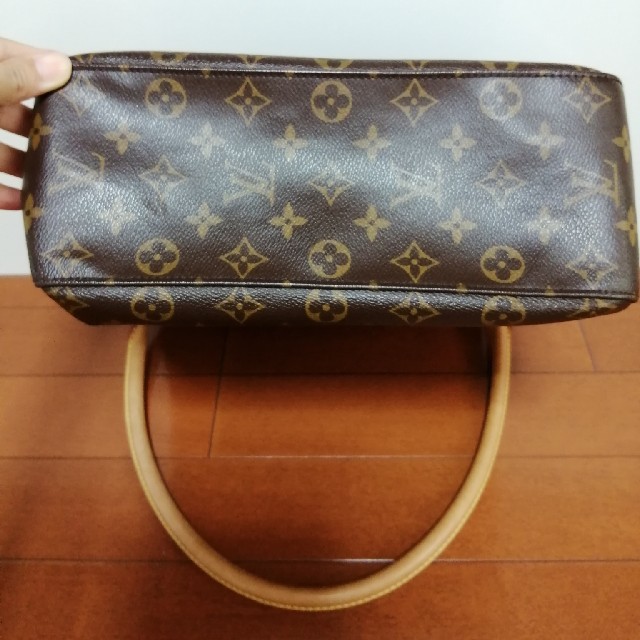 LOUIS VUITTON　ルイヴィトン　ショルダーバッグ