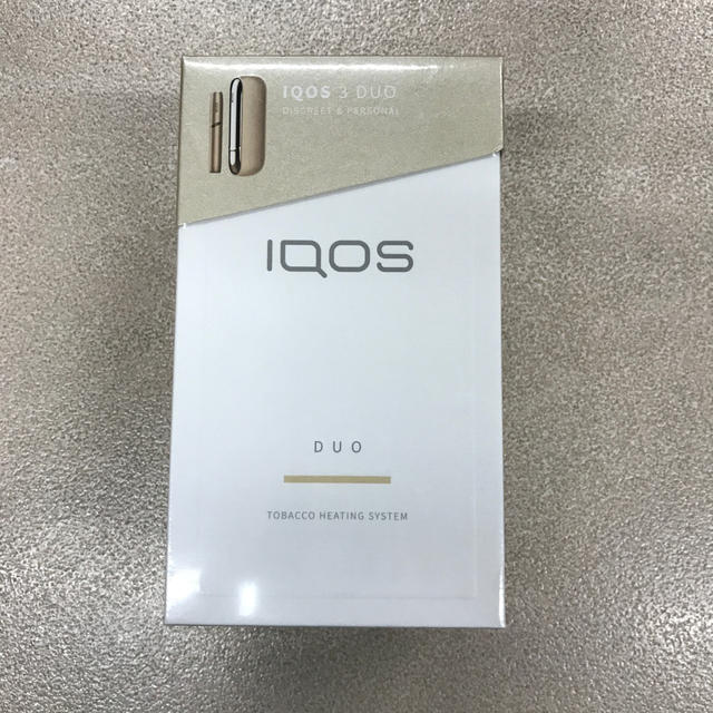 IQOS(アイコス)の新品　未開封　IQOS3 アイコス3 Duo  ゴールド メンズのファッション小物(タバコグッズ)の商品写真