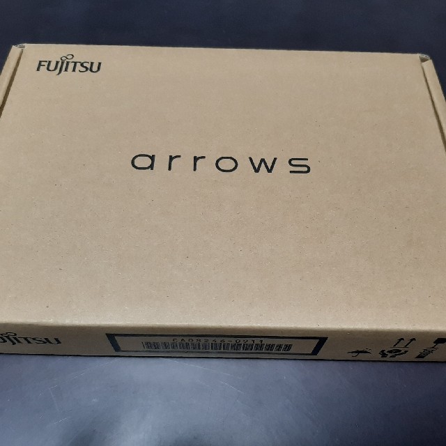 新品未使用品❗　富士通　arrows　m04 ホワイト　SIMフリー端末