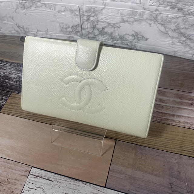 CHANEL シャネル 長財布　キャビアスキン　ココマーク　オフホワイト　がま口レディース