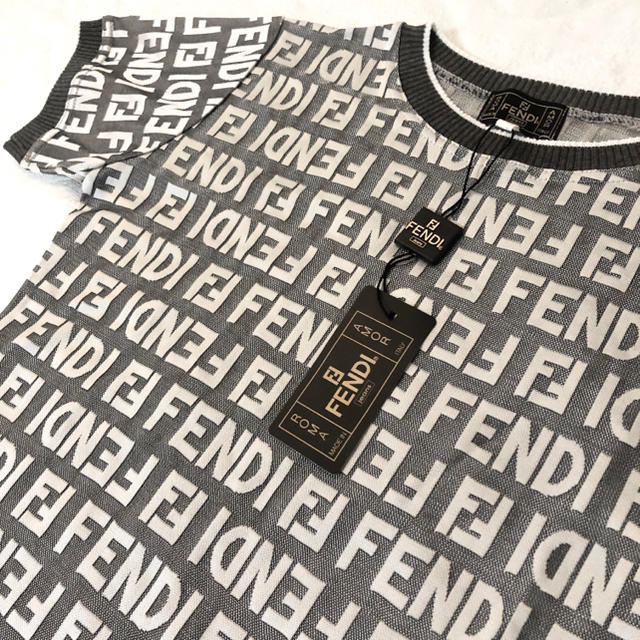 FENDI - 【FIFI様専用】FENDI Tシャツの通販 by ii's shop|フェンディ