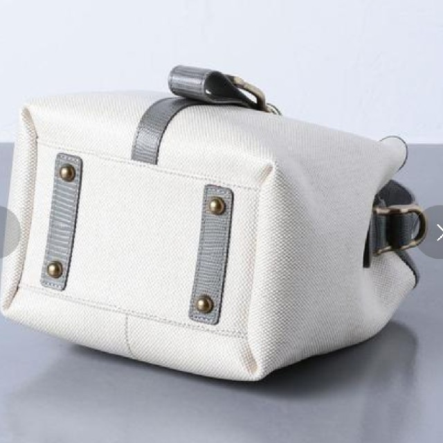 TOFF&ROADSTONE　HIGH-END CANVAS MOTH BAG 1