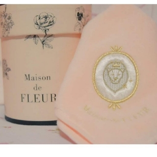 メゾンドフルール(Maison de FLEUR)のメゾンドフルール　ハンカチ　プレゼント　星座　しし座　星座刺繍(ハンカチ)