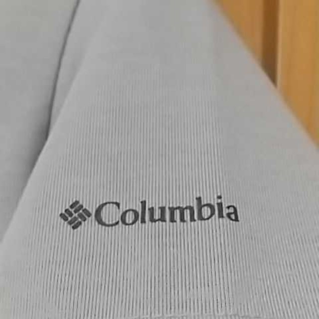 Columbia(コロンビア)の新品タグ付き Columbia   size S レディースのトップス(Tシャツ(半袖/袖なし))の商品写真