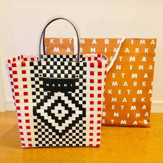 新品未使用　MARNI MARKETマルニマーケット スクエアピクニックバッグバッグ