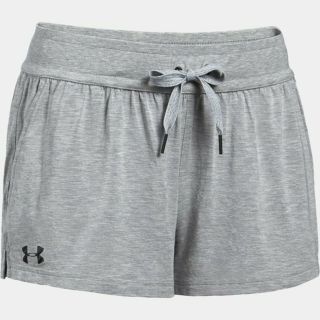 アンダーアーマー(UNDER ARMOUR)のばし様専用　UAリカバー スリープウェアパンツMD(ショートパンツ)