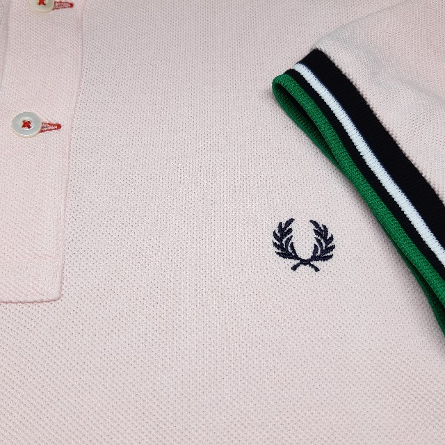 FRED PERRY(フレッドペリー)の【美品】 FRED PERRY フレッドペリー  ポロシャツ ピンク M メンズのトップス(ポロシャツ)の商品写真