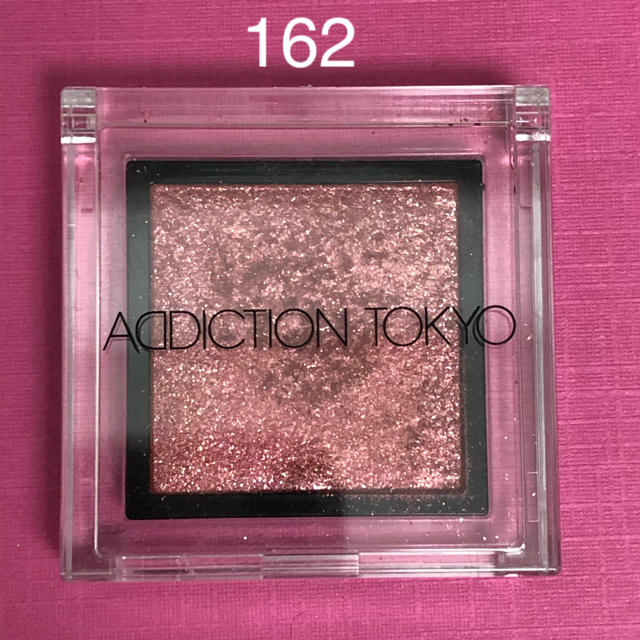ADDICTION(アディクション)のザ　アイシャドウ　L 限定色  162　Red Bride　 コスメ/美容のベースメイク/化粧品(アイシャドウ)の商品写真