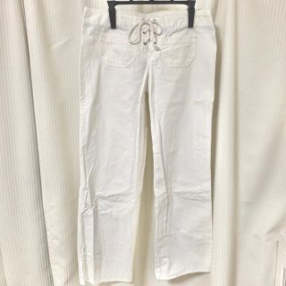 アバクロンビーアンドフィッチ(Abercrombie&Fitch)のアバクロ　白パンツ(カジュアルパンツ)