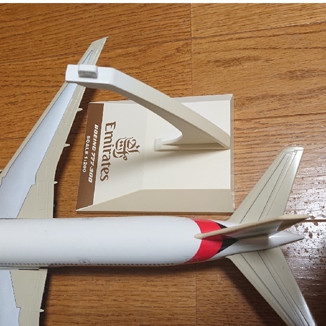 エミレーツ航空 飛行機 模型 エンタメ/ホビーのテーブルゲーム/ホビー(航空機)の商品写真